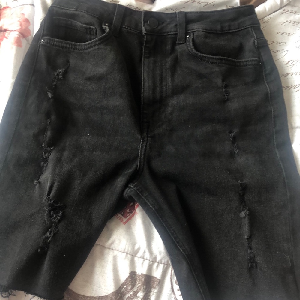 black jean shorts